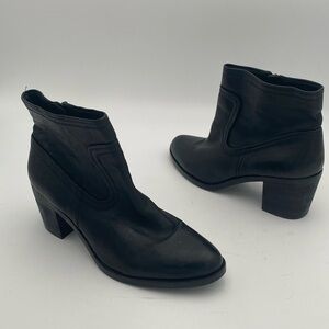 Aturo Chiang Elegant black leather Ankle Boots women 9.5 casual office retro